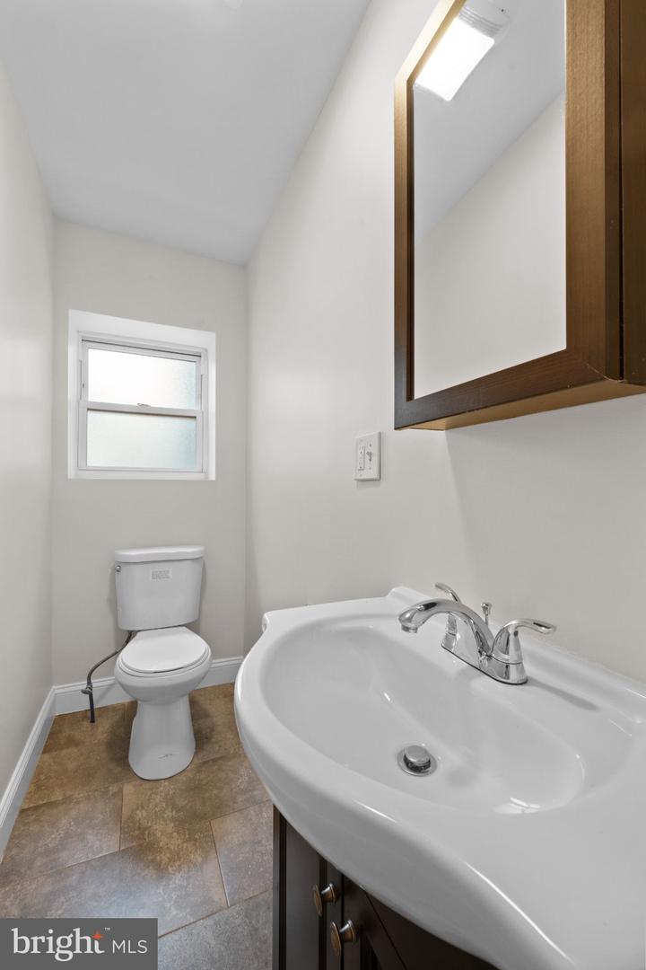 1323 S 30th St Property Photo 19