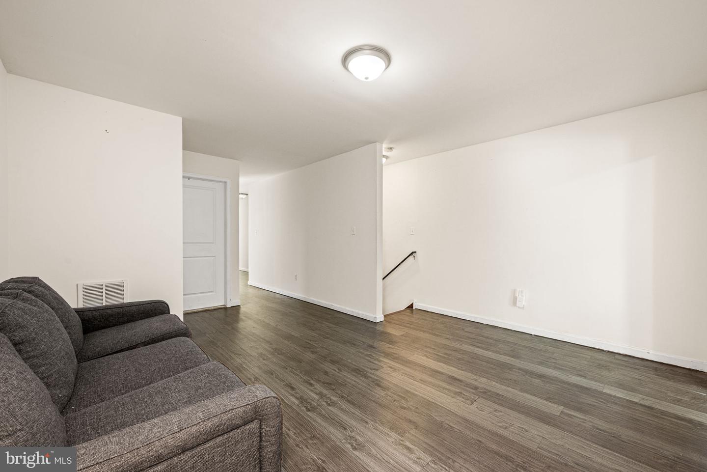 1240 45th #b Property Photo 19