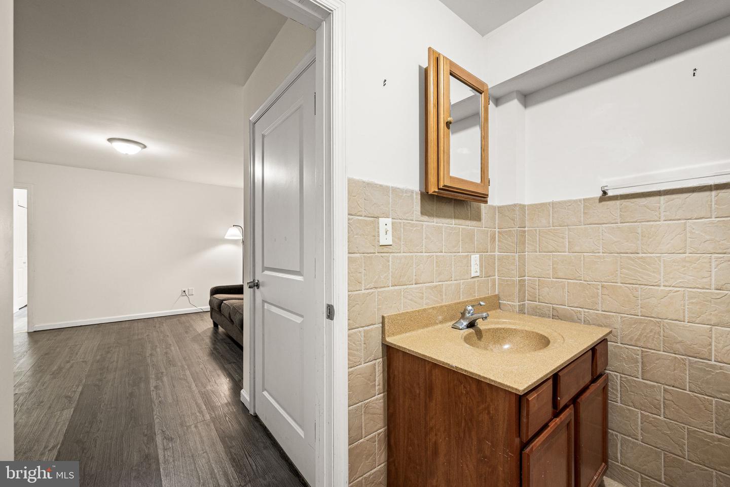 1240 45th #b Property Photo 24