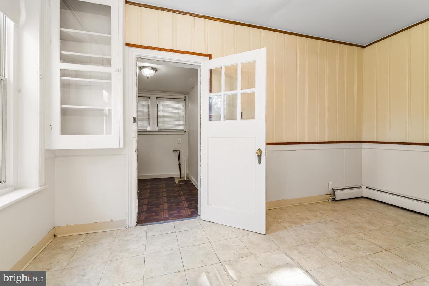 149 E Herman St Property Photo 18