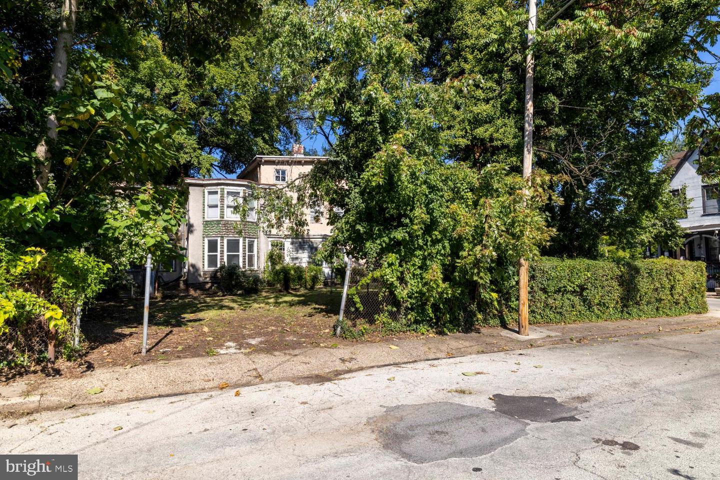 149 E Herman St Property Photo 44