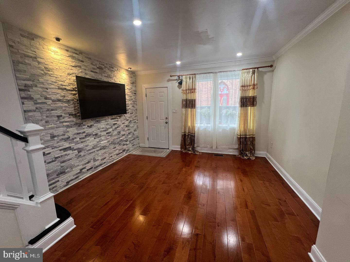 1645 S Marston St Property Photo 3