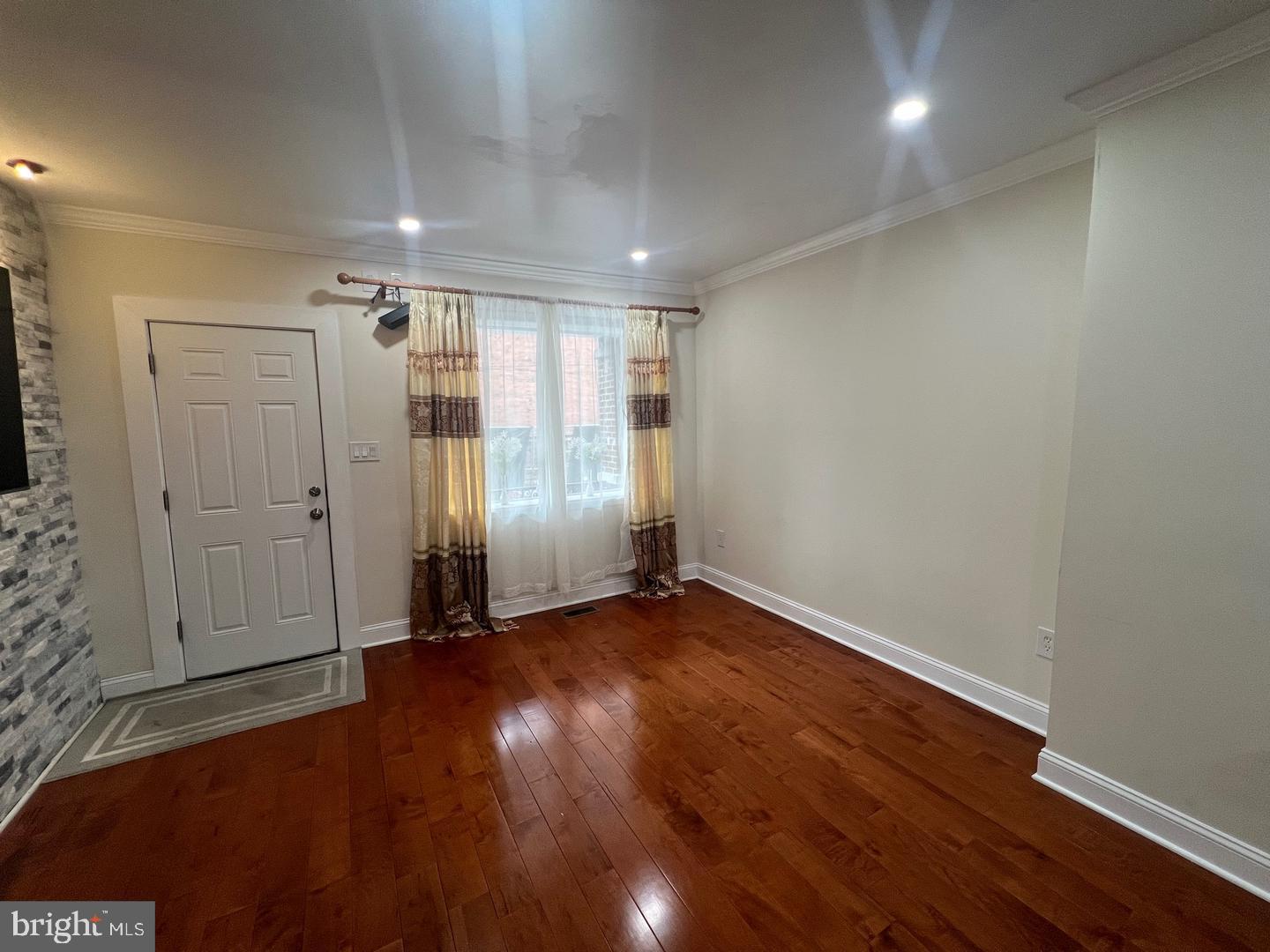 1645 S Marston St Property Photo 6
