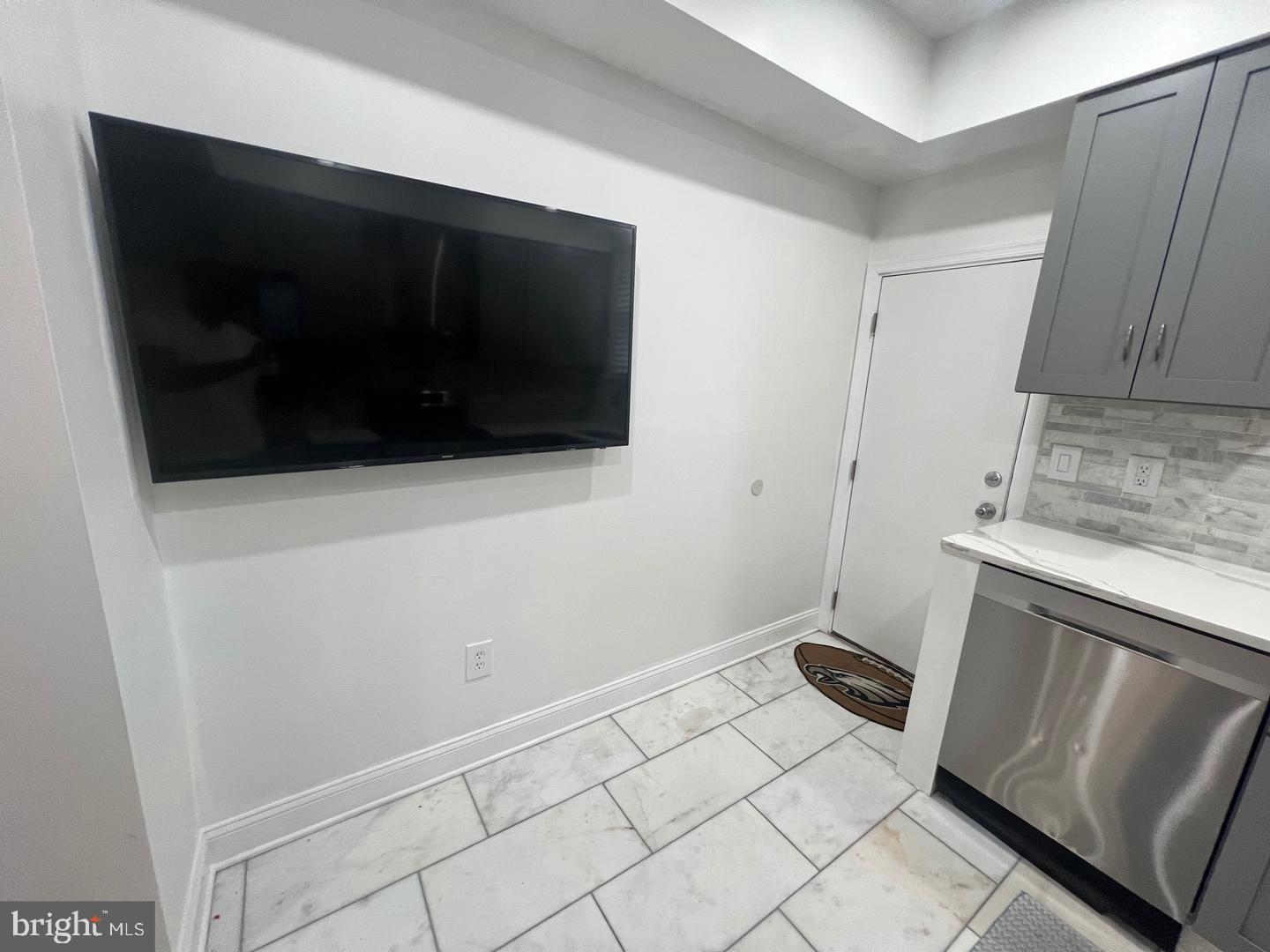 1645 S Marston St Property Photo 10