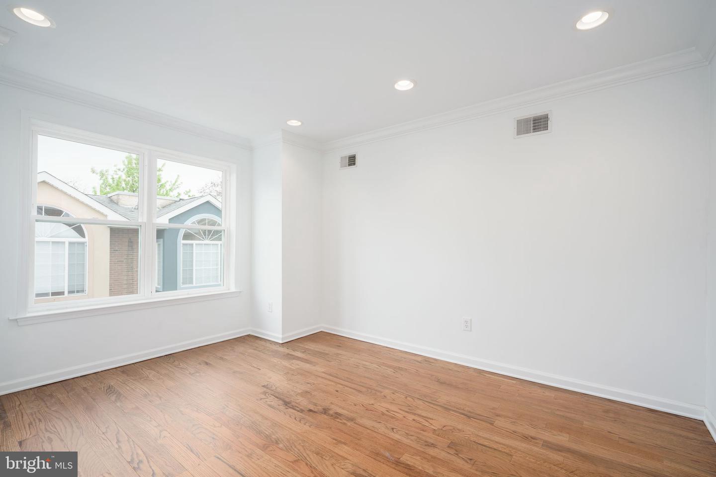 1014 S Cleveland St Property Photo 17