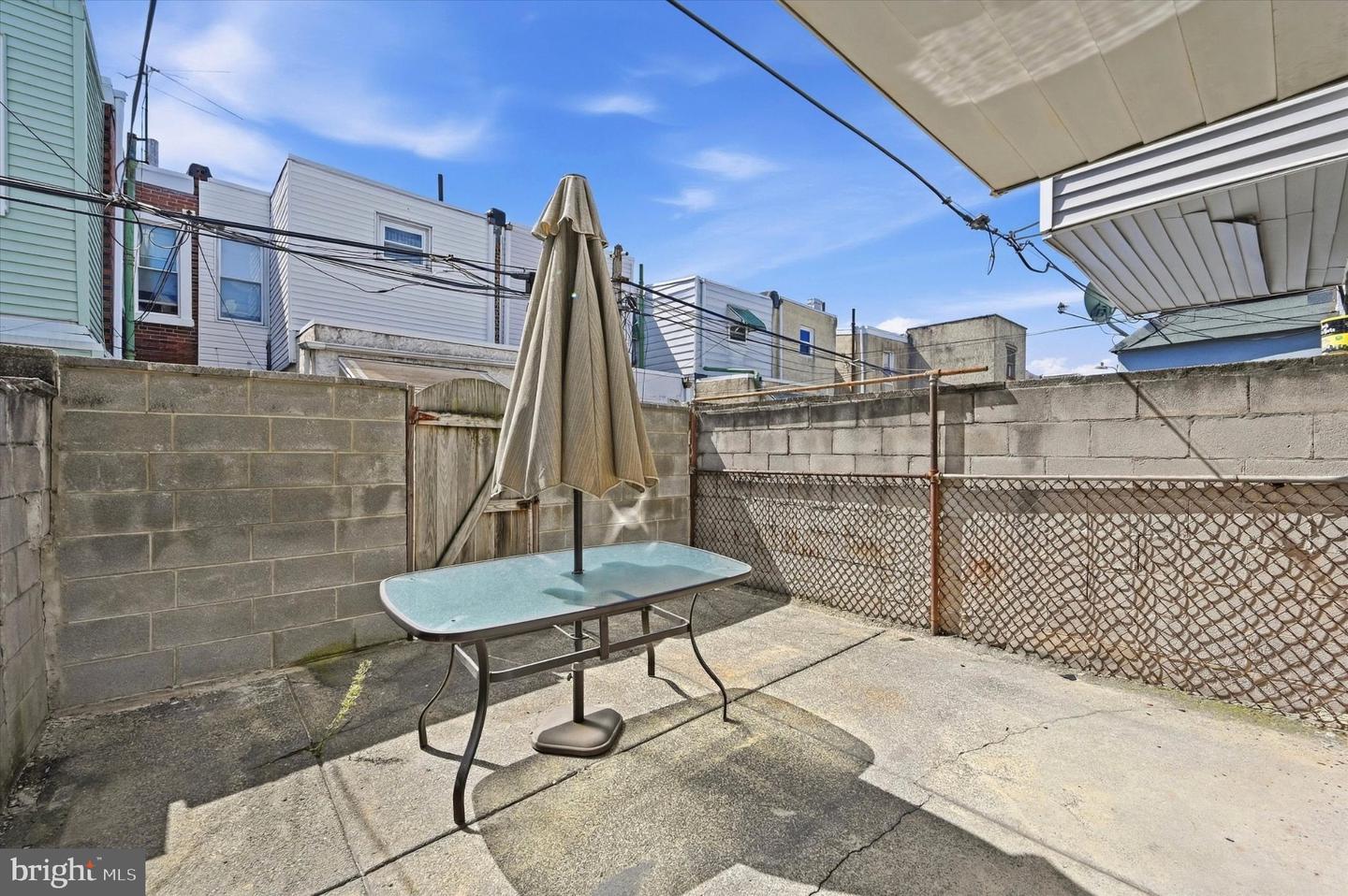 1208 Tree St Property Photo 18