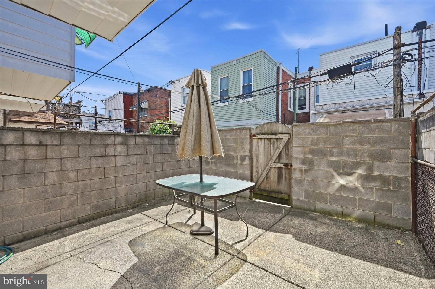 1208 Tree St Property Photo 19