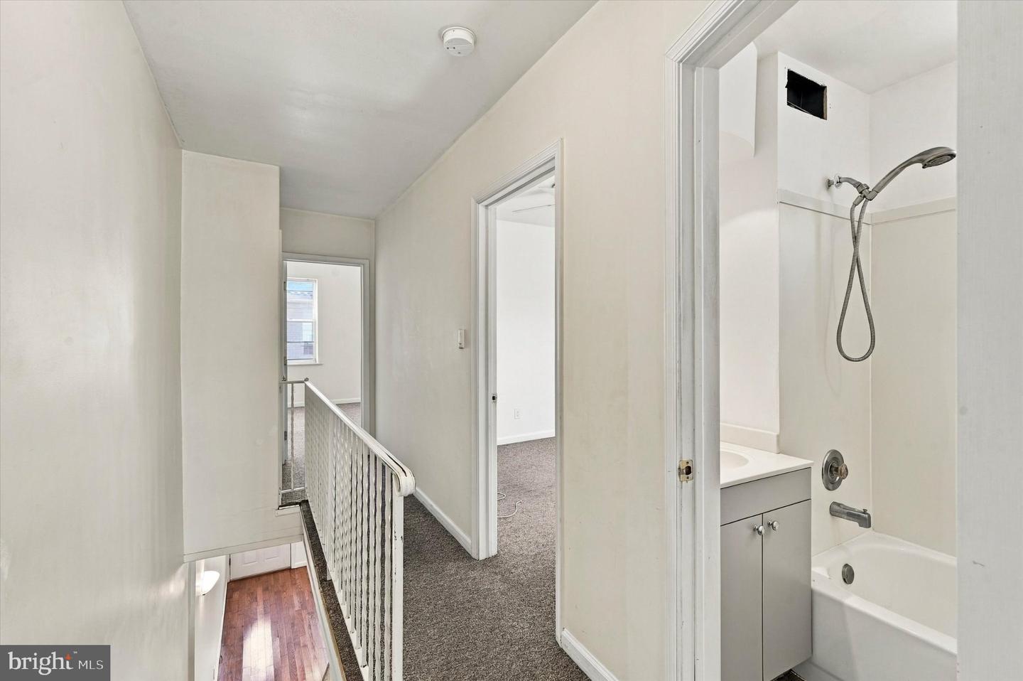 1208 Tree St Property Photo 26