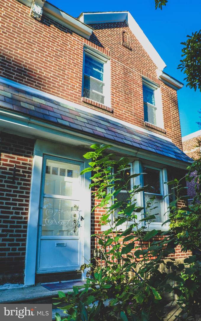 1108 Magee Ave Property Photo 1
