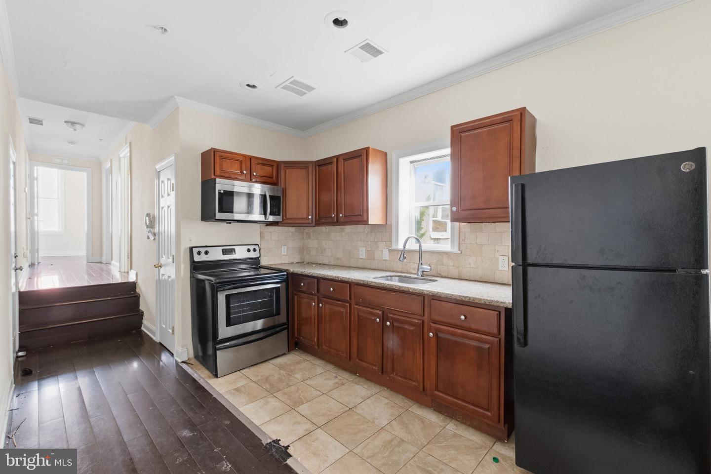 1832 N 18th St #b Property Photo 4