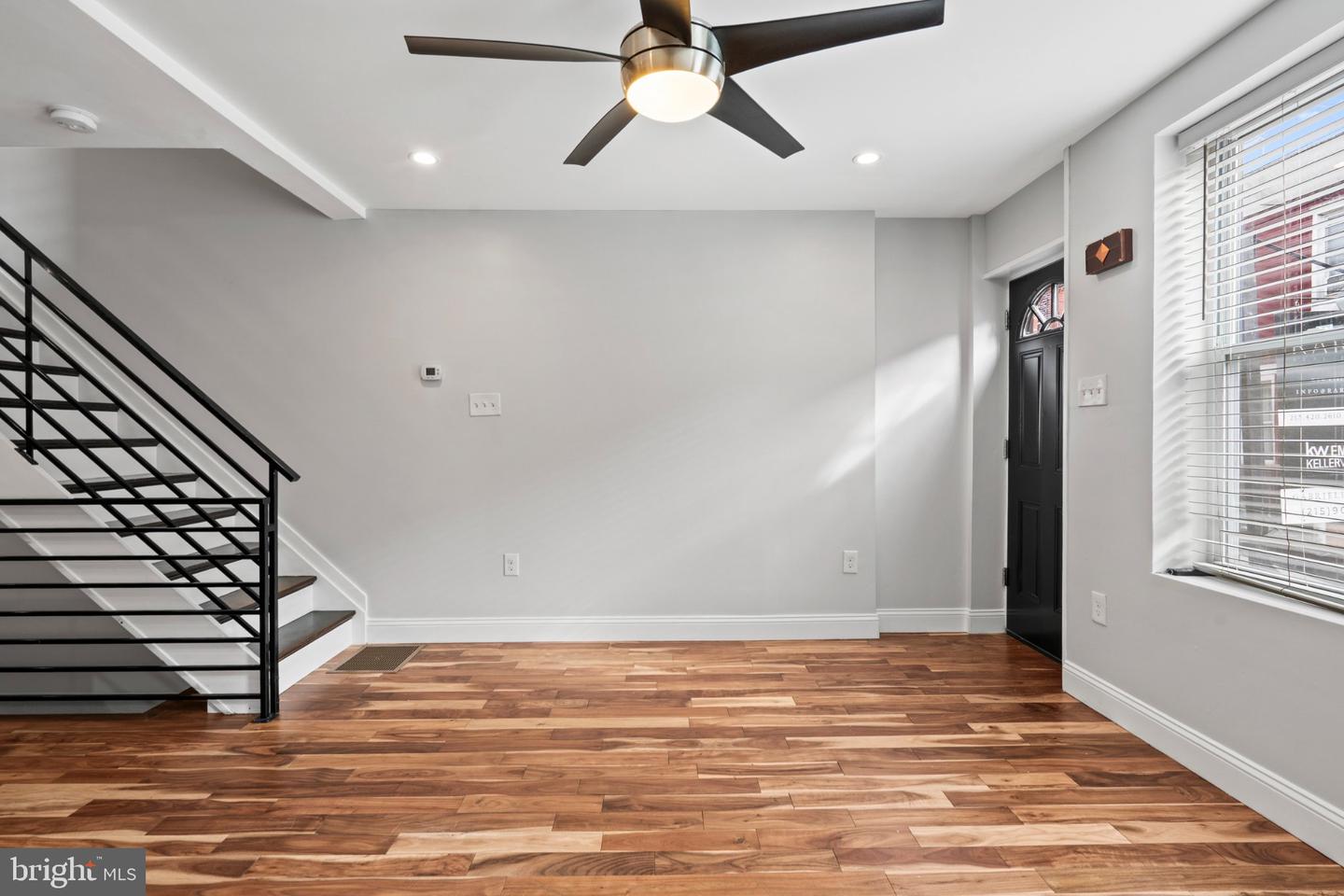 1316 S Opal St Property Photo 5