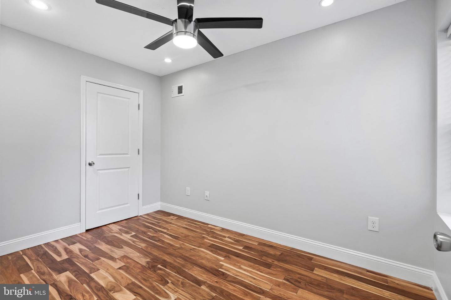1316 S Opal St Property Photo 10