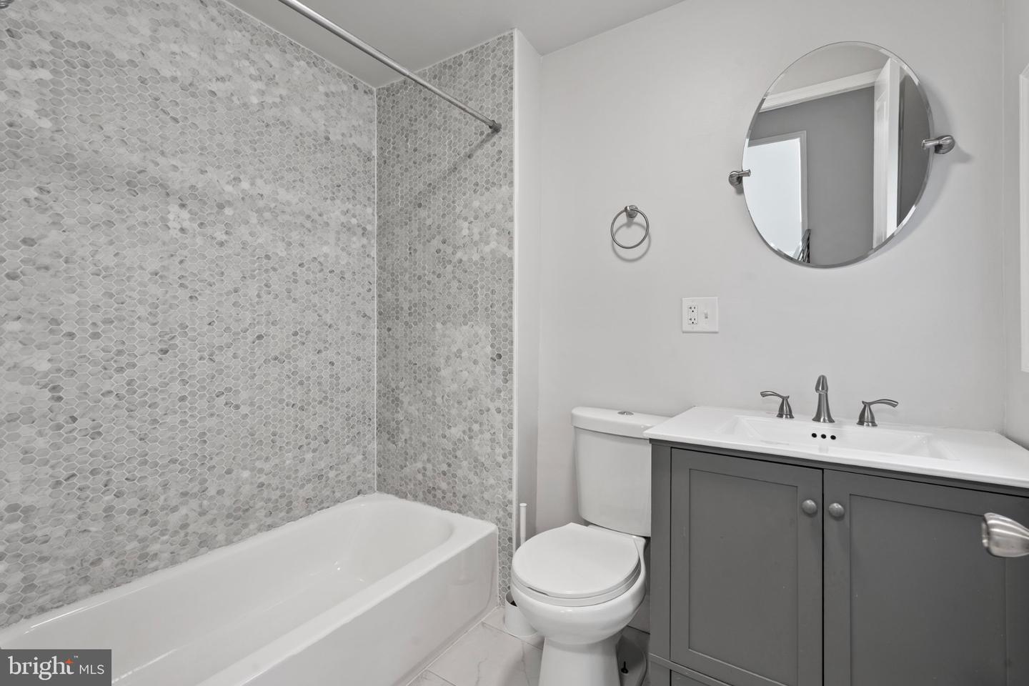 1316 S Opal St Property Photo 11