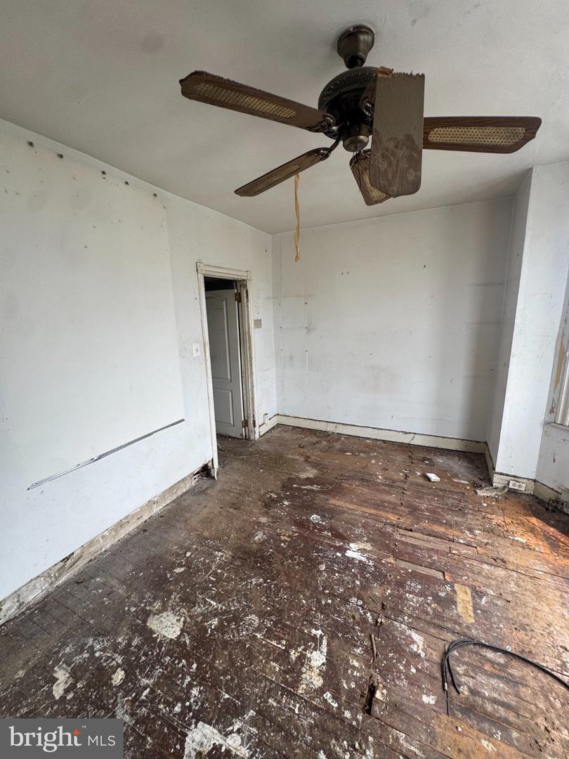 1203 S Peach St Property Photo 10