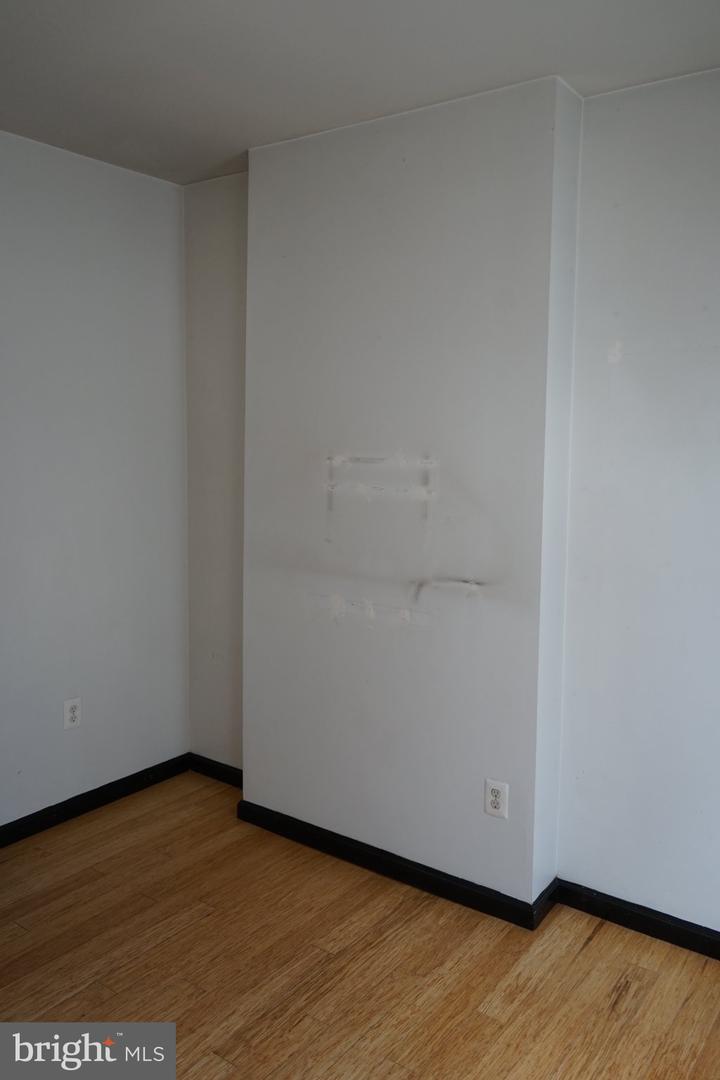 1913 Page St ##1 Property Photo 5