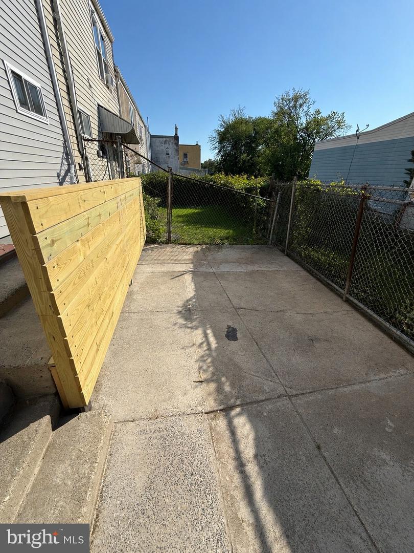 430 E Mechanic St Property Photo 15