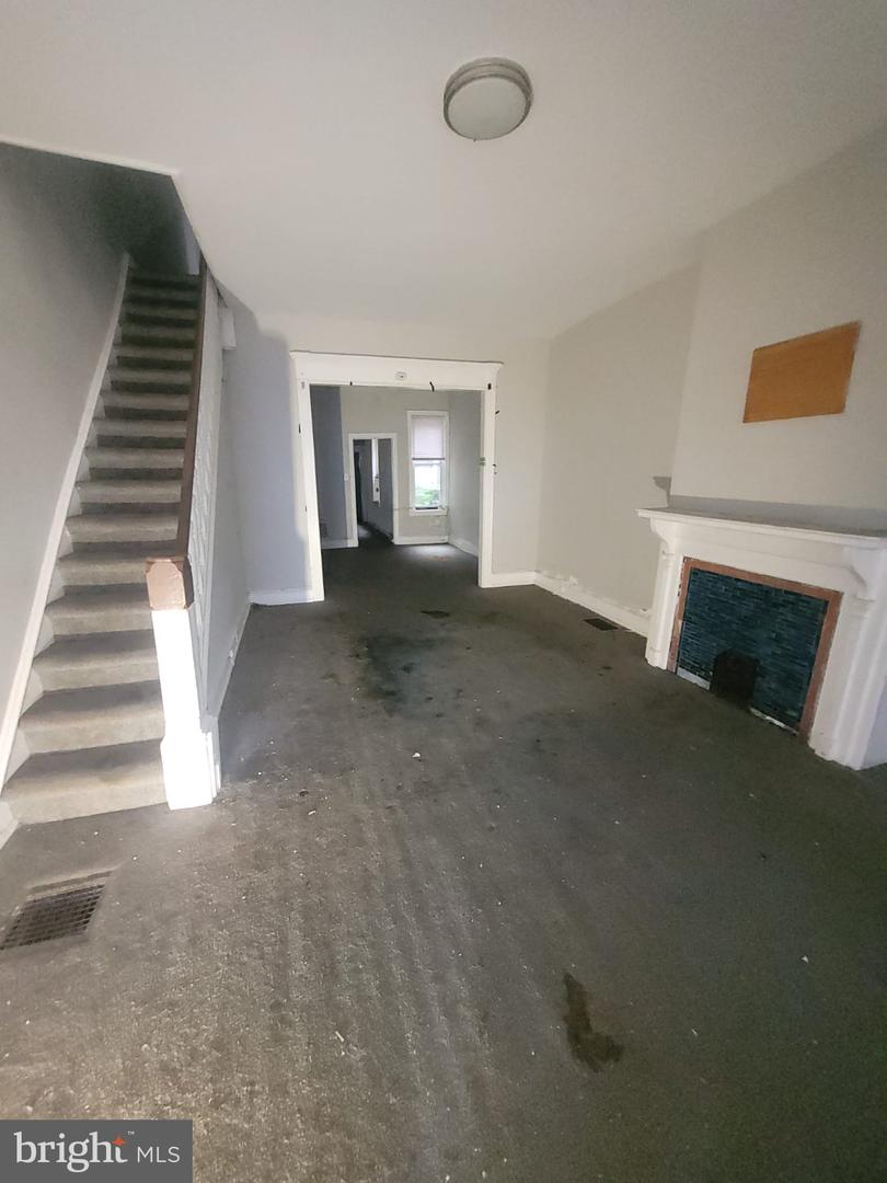 4281 Leidy Ave Property Photo 2
