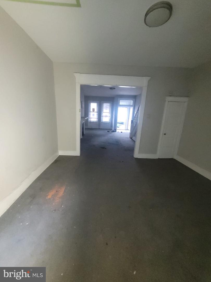 4281 Leidy Ave Property Photo 3