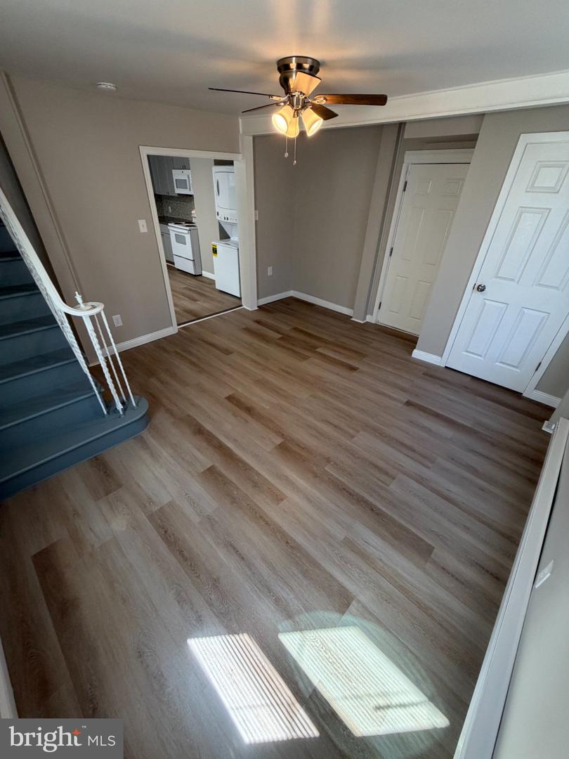 4709 Mercer St Property Photo 5