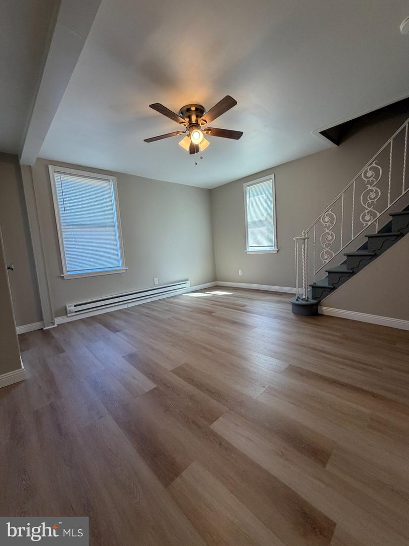 4709 Mercer St Property Photo 7