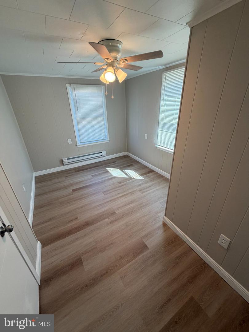 4709 Mercer St Property Photo 18
