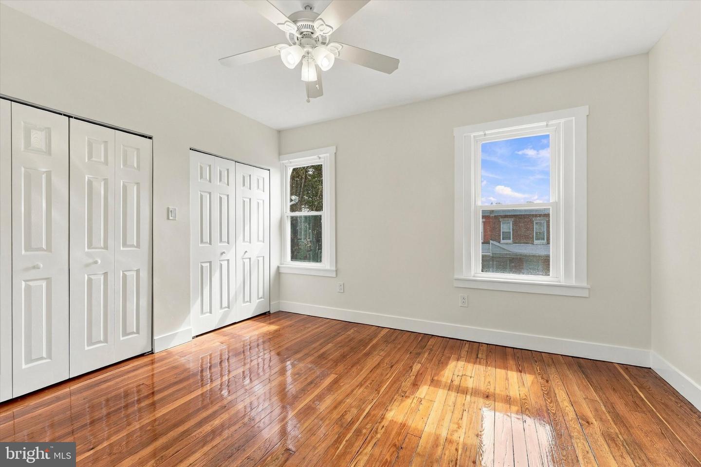 5225 Larchwood Ave Property Photo 15