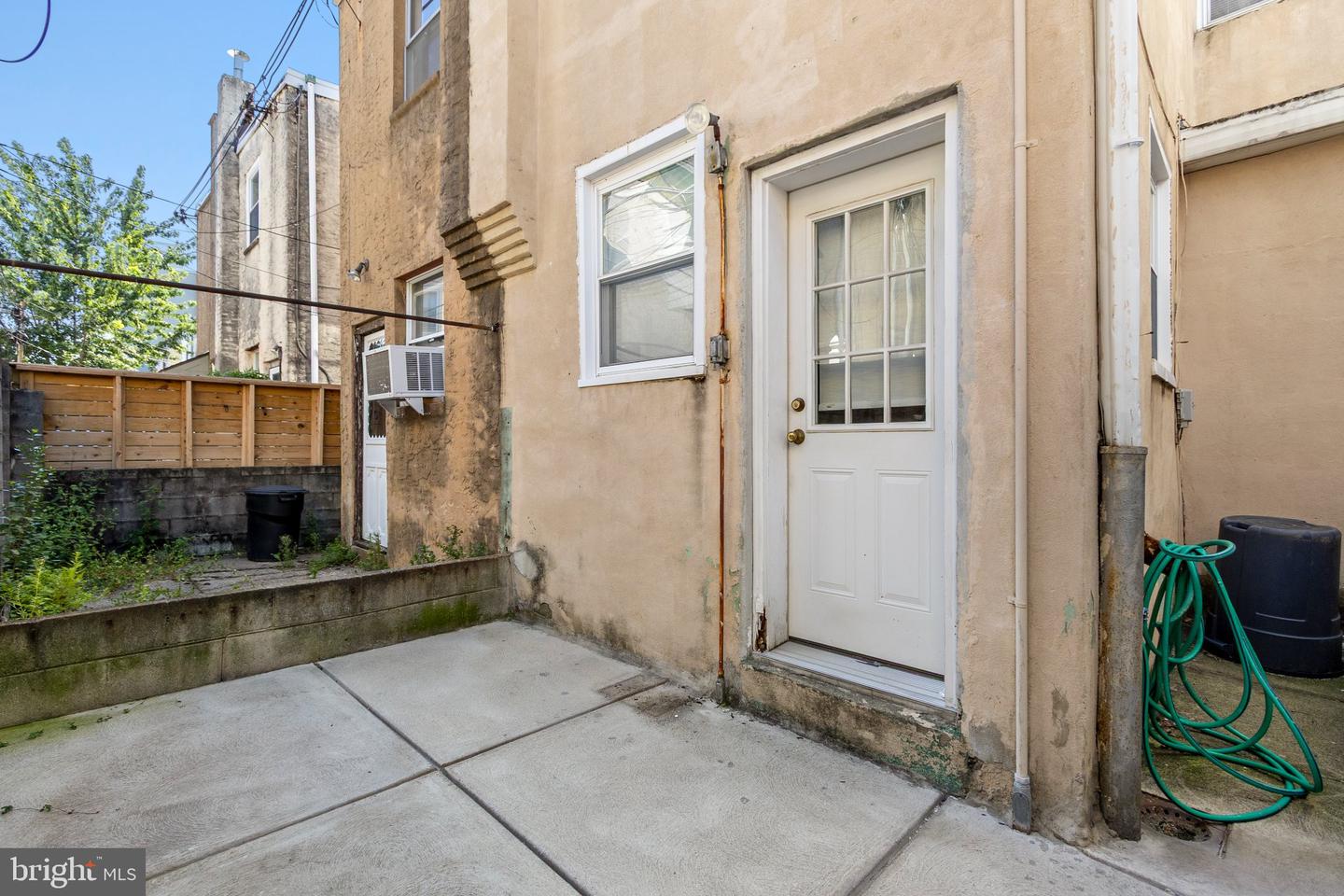 2319 S Bouvier St Property Photo 4