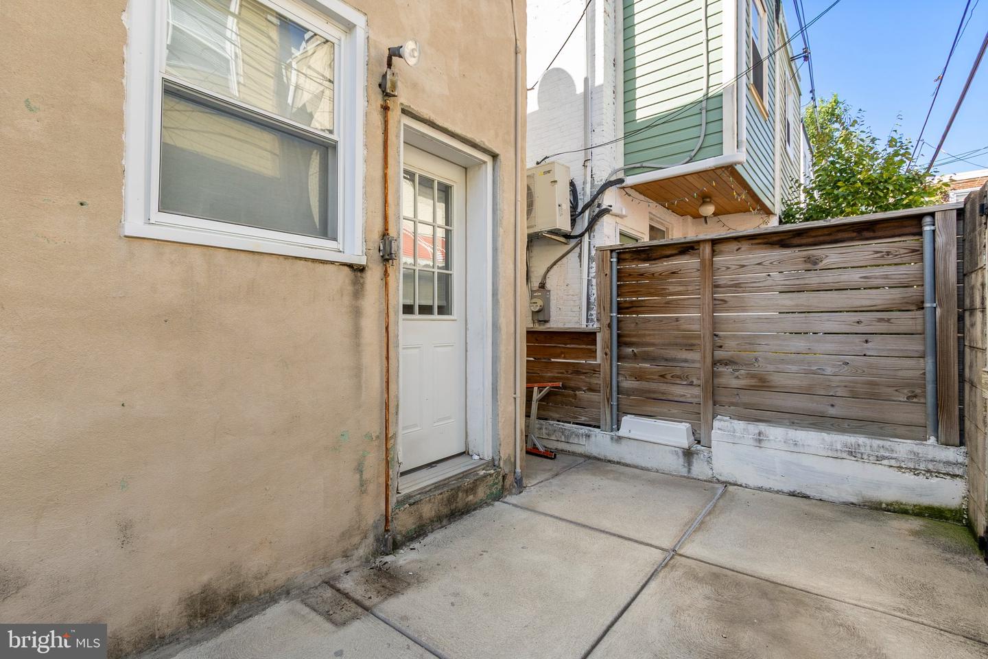 2319 S Bouvier St Property Photo 5