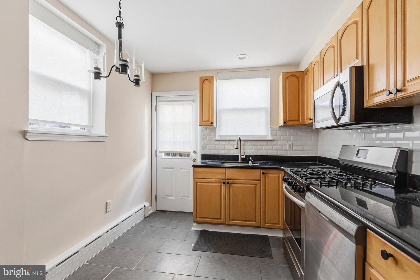 2319 S Bouvier St Property Photo 15