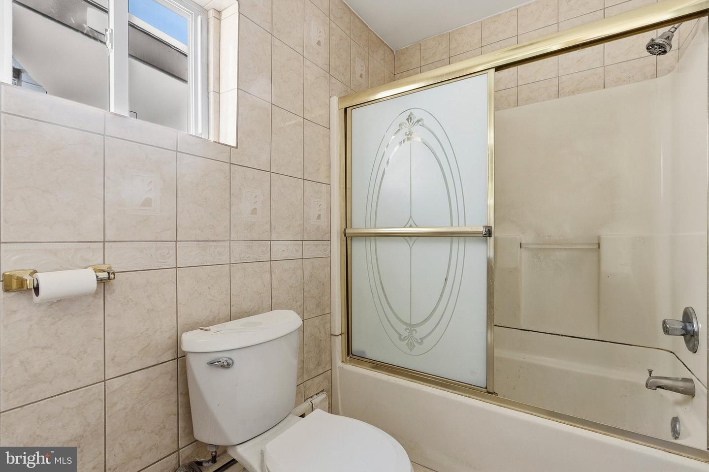 2319 S Bouvier St Property Photo 32