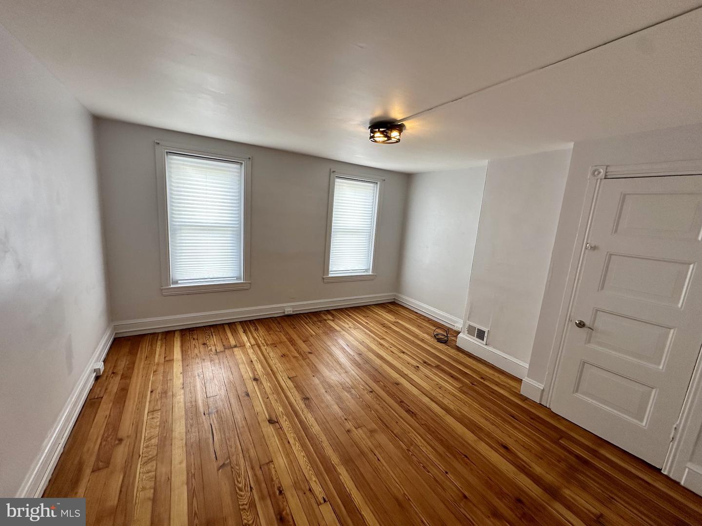 5620 Devon St Property Photo 12
