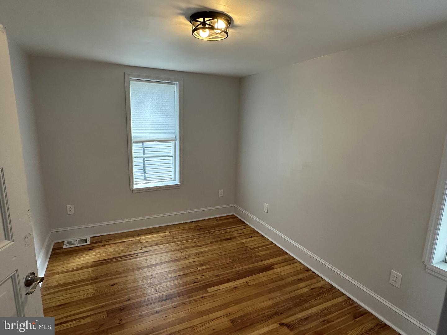 5620 Devon St Property Photo 14