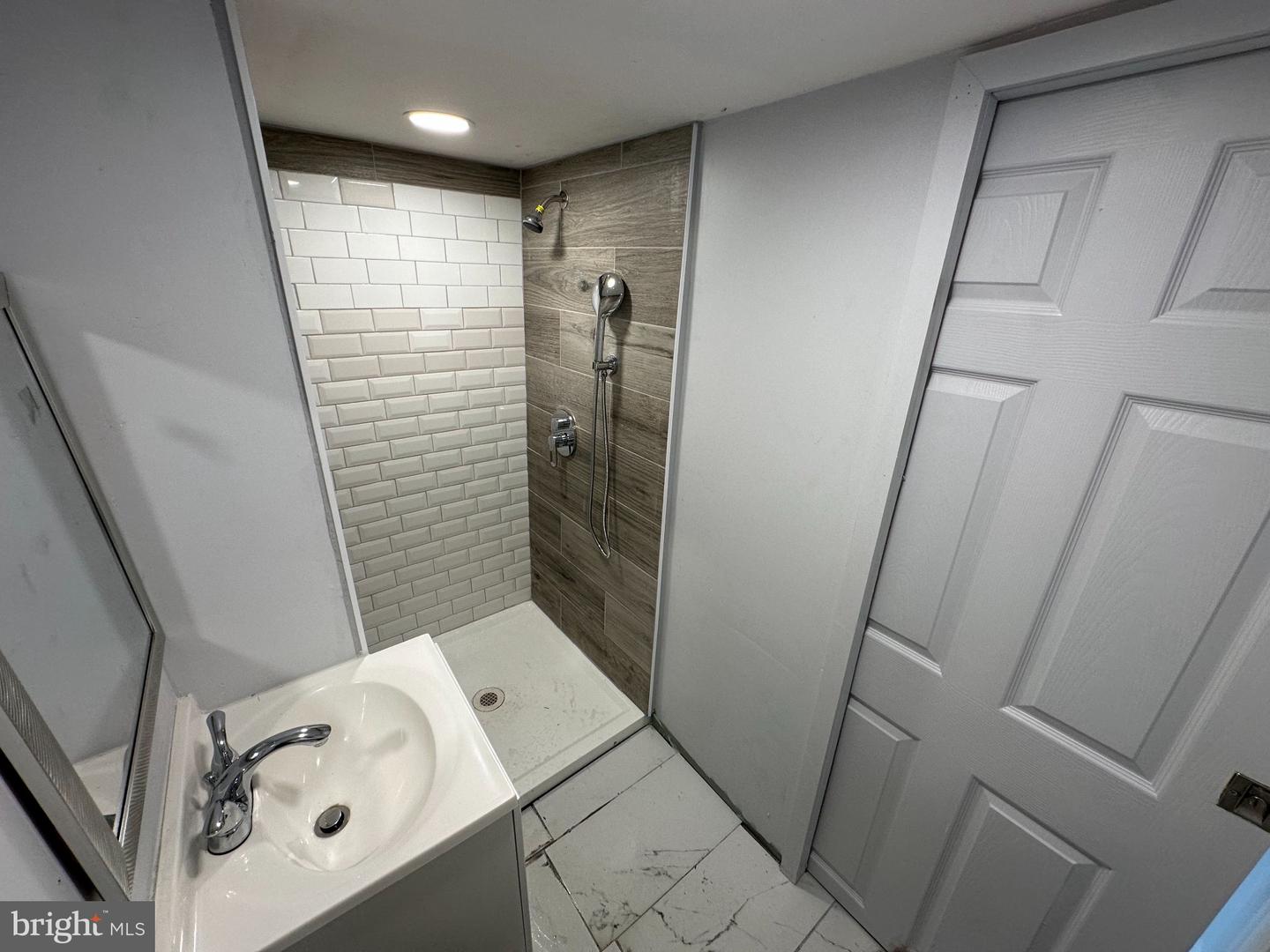 5620 Devon St Property Photo 23