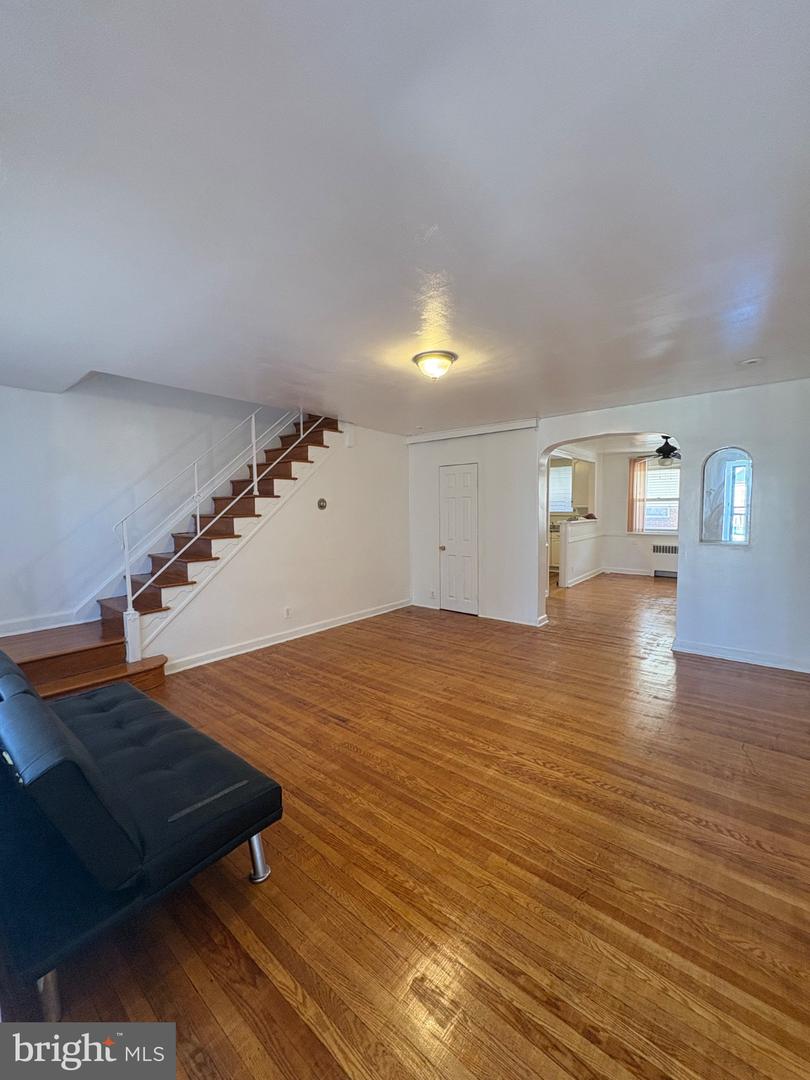 1244 Robbins St Property Photo 2