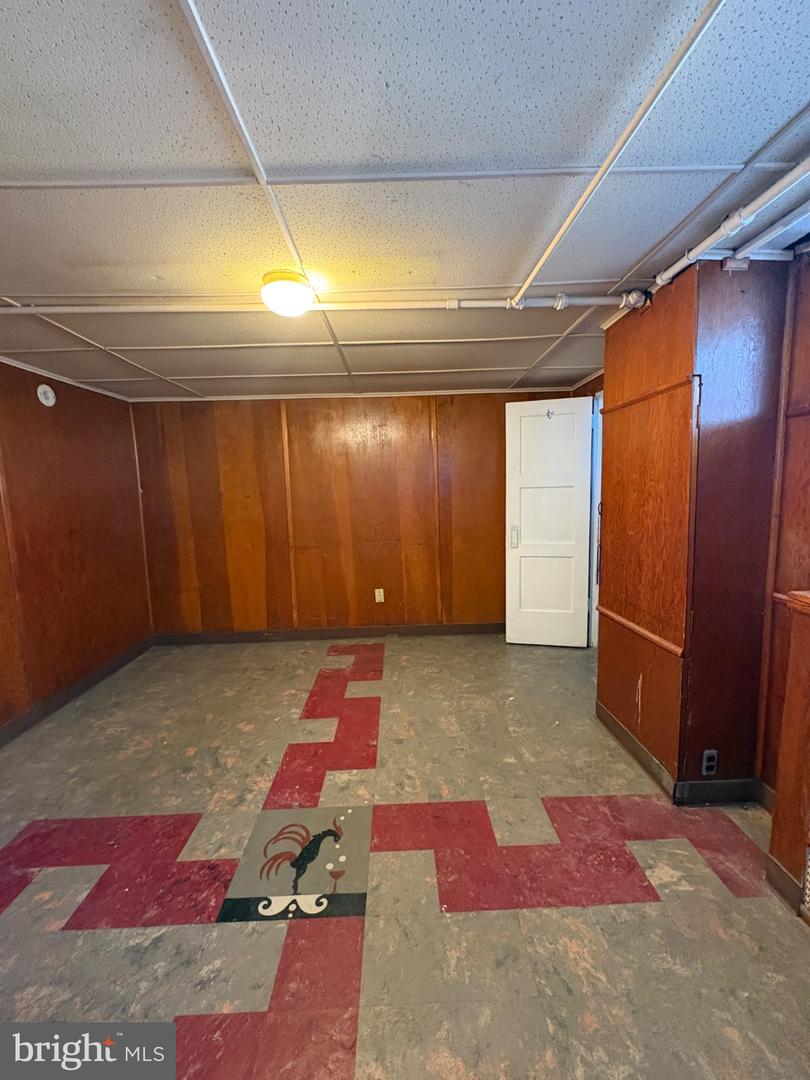 1244 Robbins St Property Photo 18
