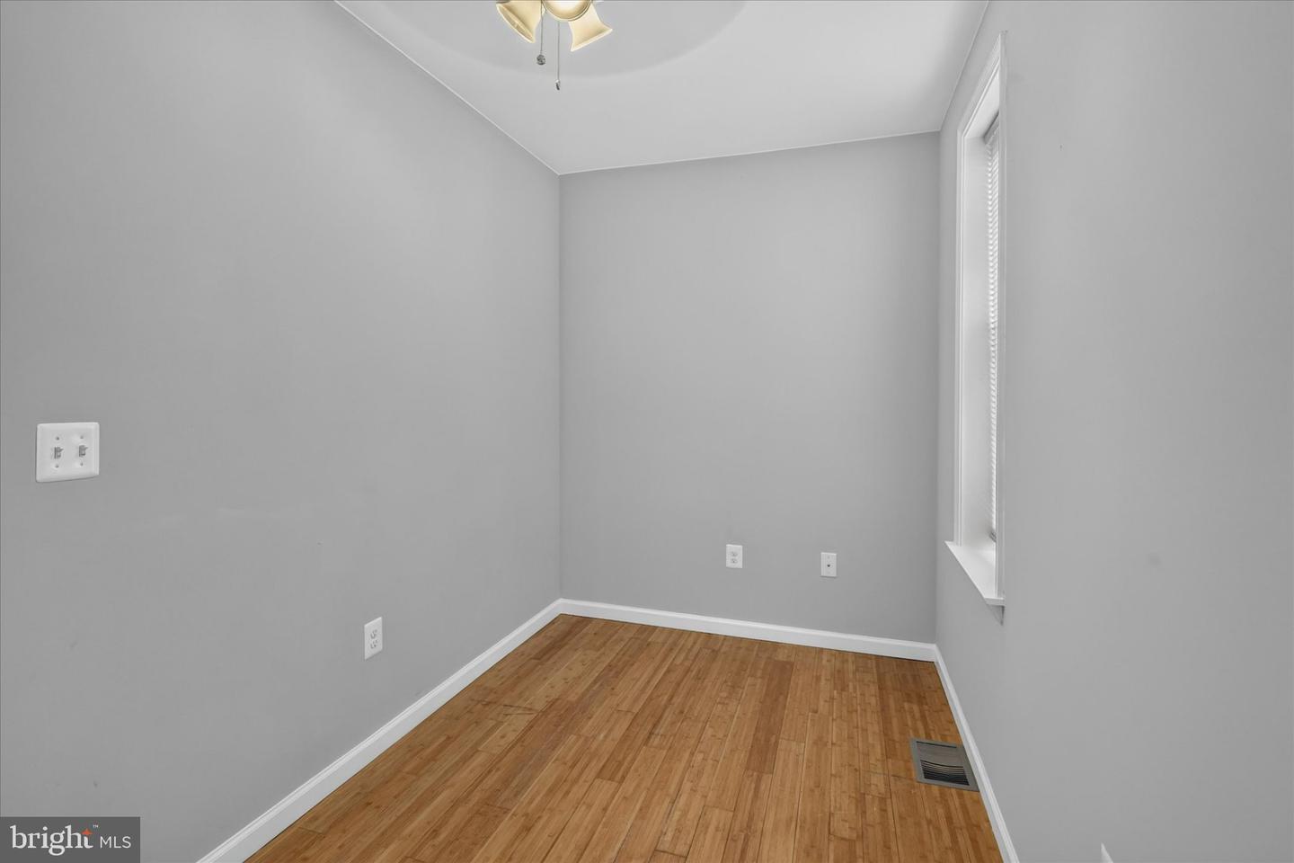 2548 E Indiana Ave Property Photo 22