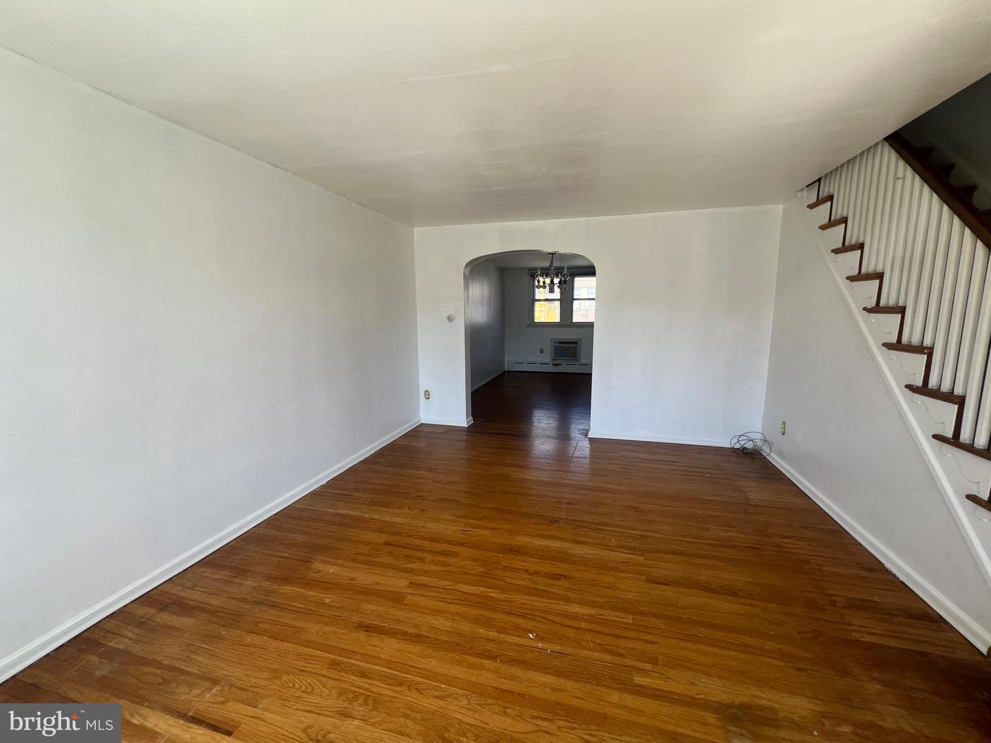 3145 Wellington St Property Photo 2