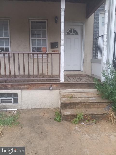 871 43rd St Property Photo 1