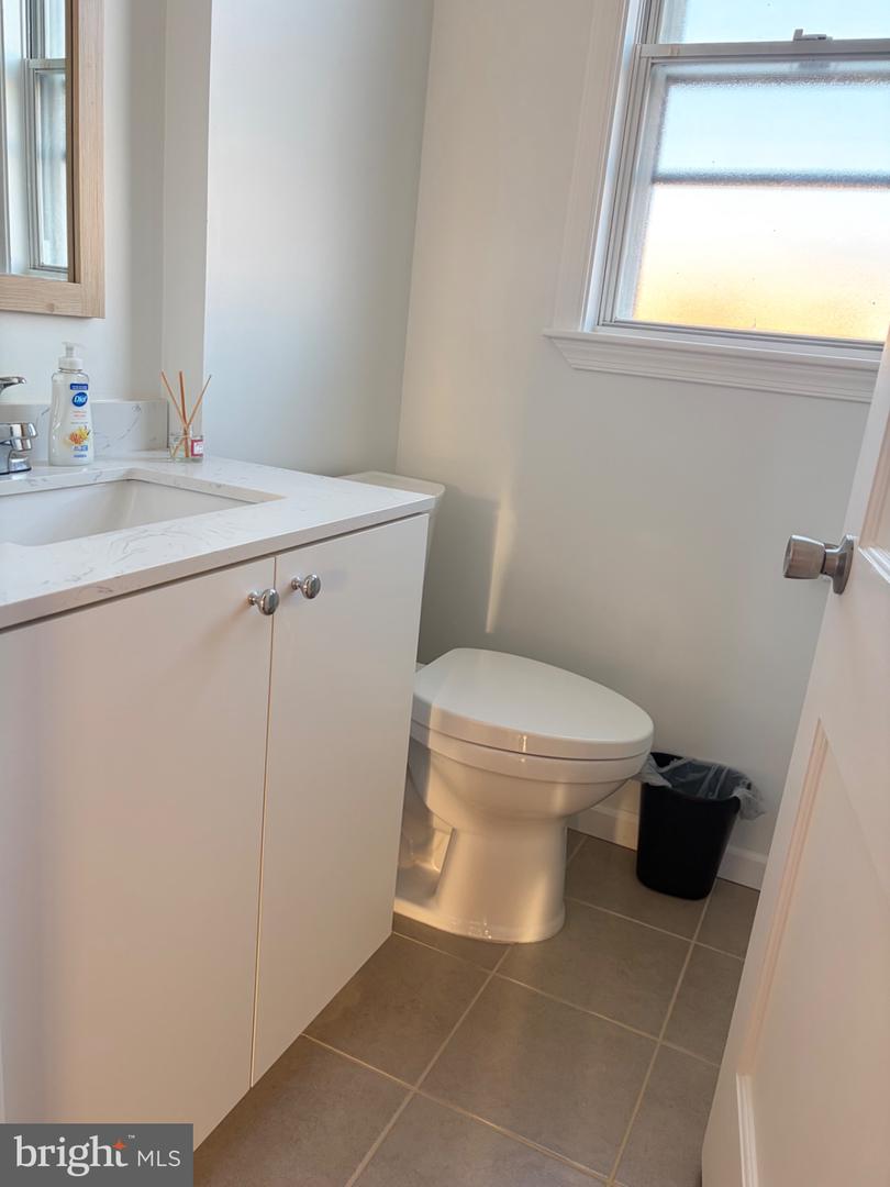 4231 Lawndale St Property Photo 7
