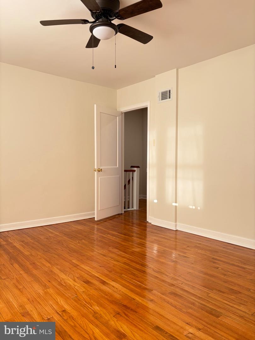 4231 Lawndale St Property Photo 11