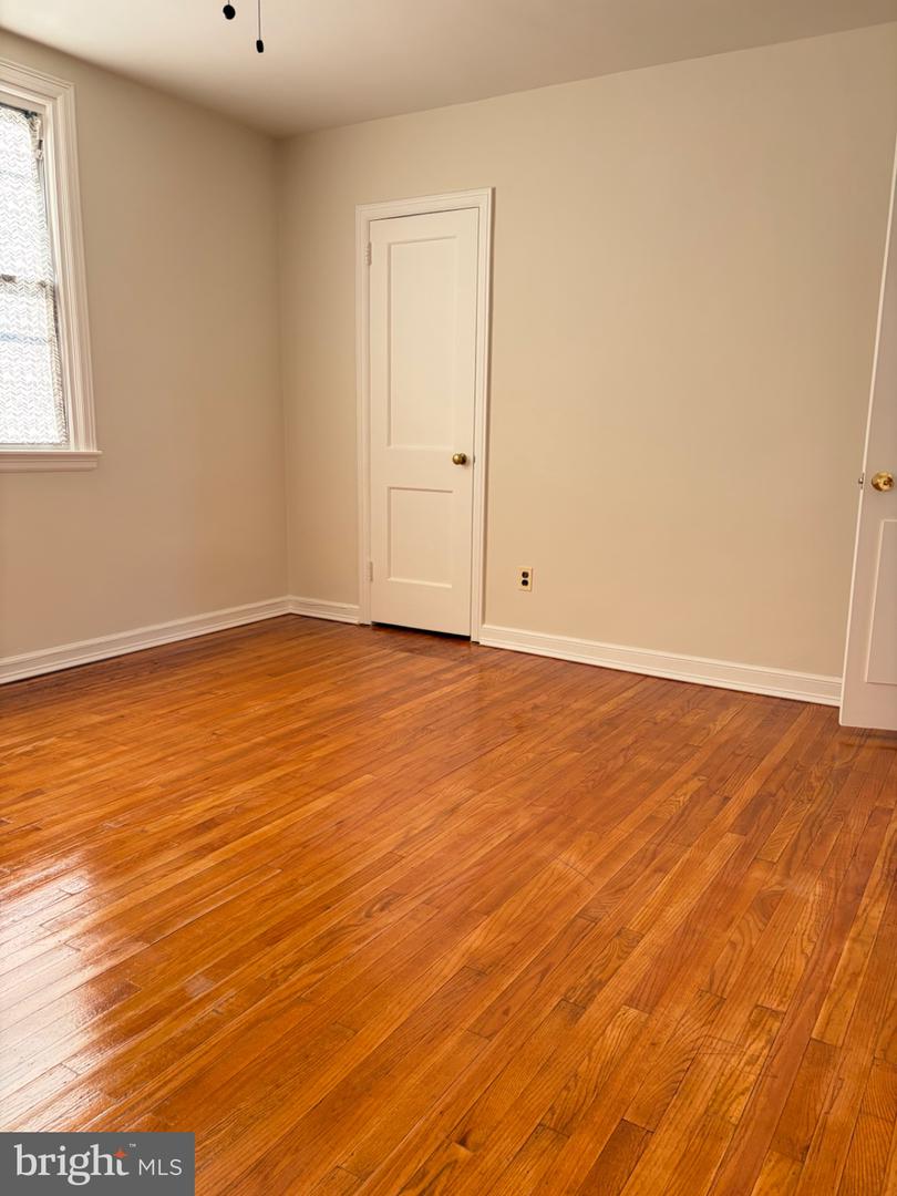 4231 Lawndale St Property Photo 12