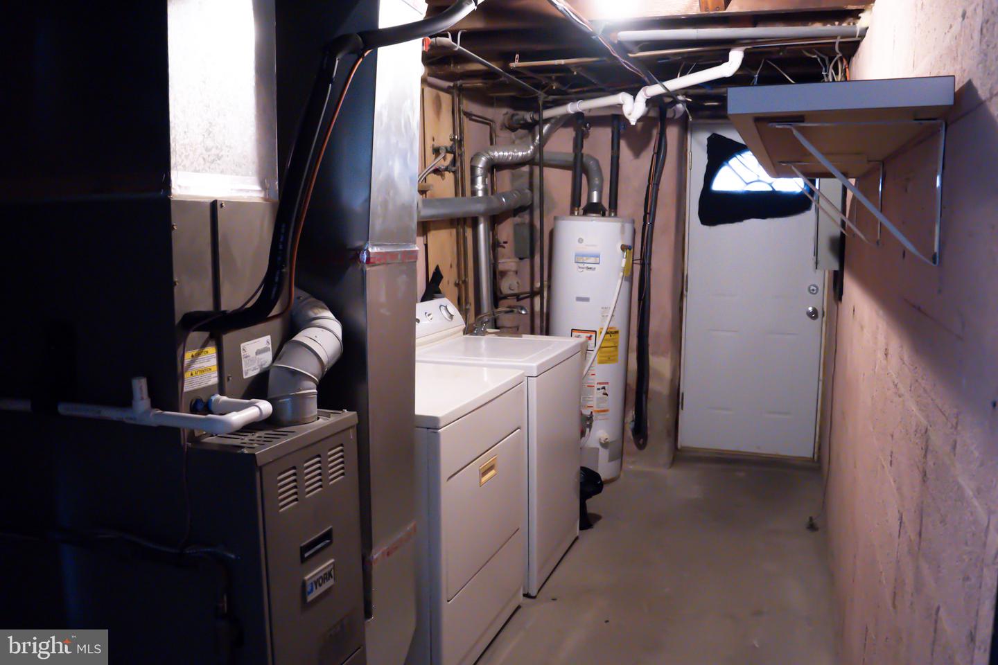 4231 Lawndale St Property Photo 22