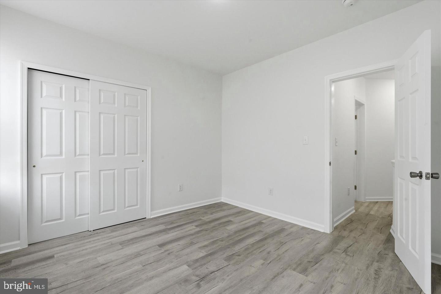 5715 Malcolm St Property Photo 4