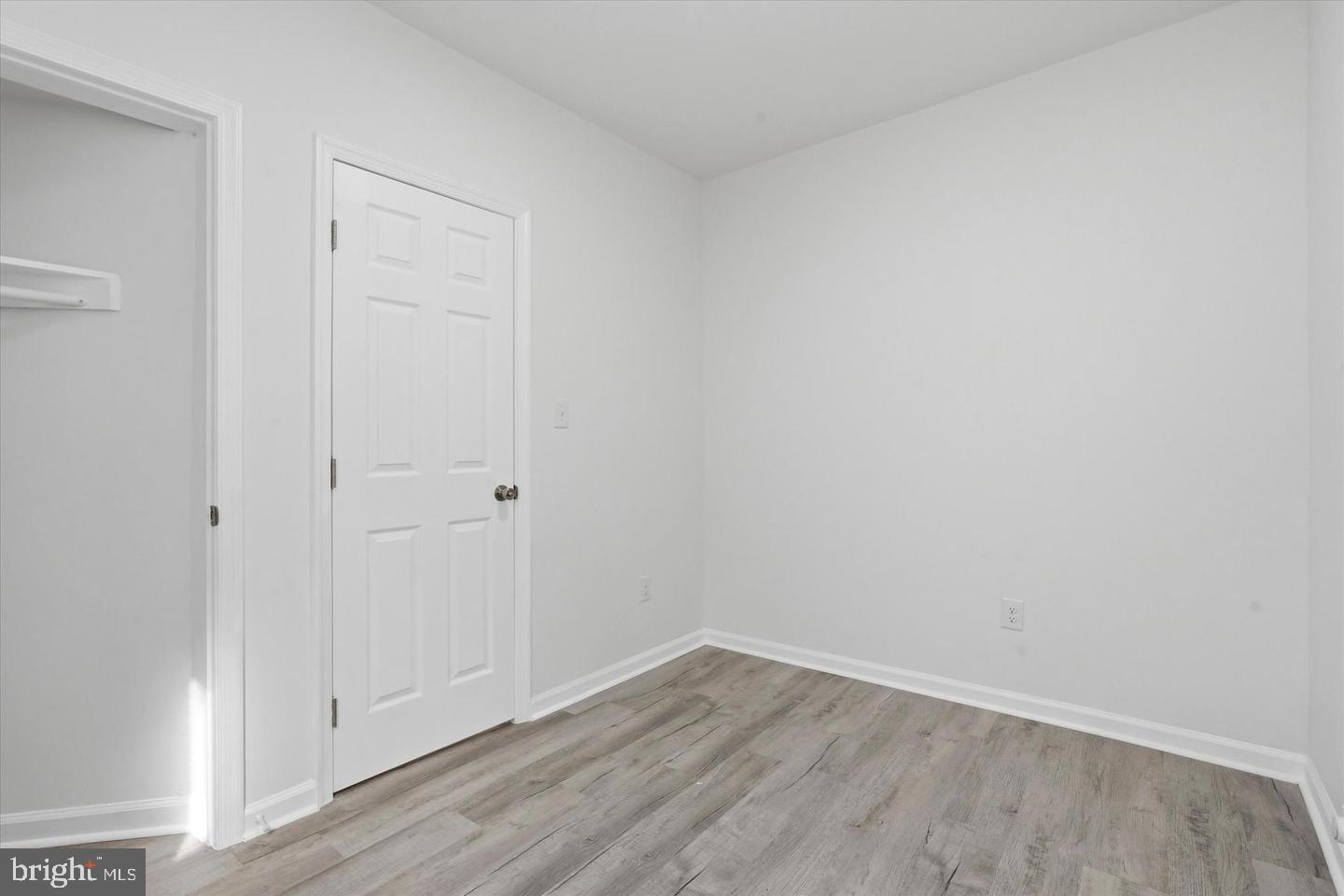 5715 Malcolm St Property Photo 6