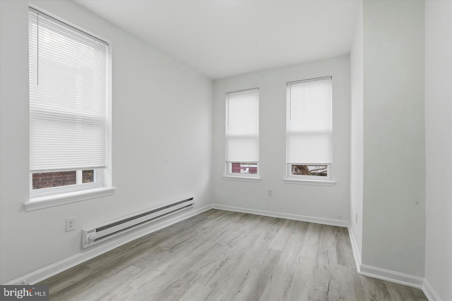 5715 Malcolm St Property Photo 10