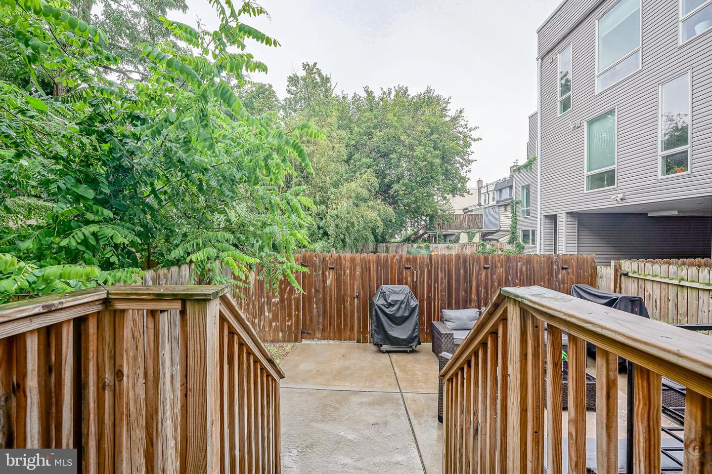 1109 Earl St #a Property Photo 18