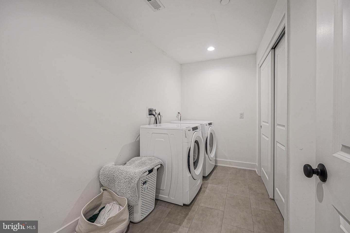 1109 Earl St #a Property Photo 29