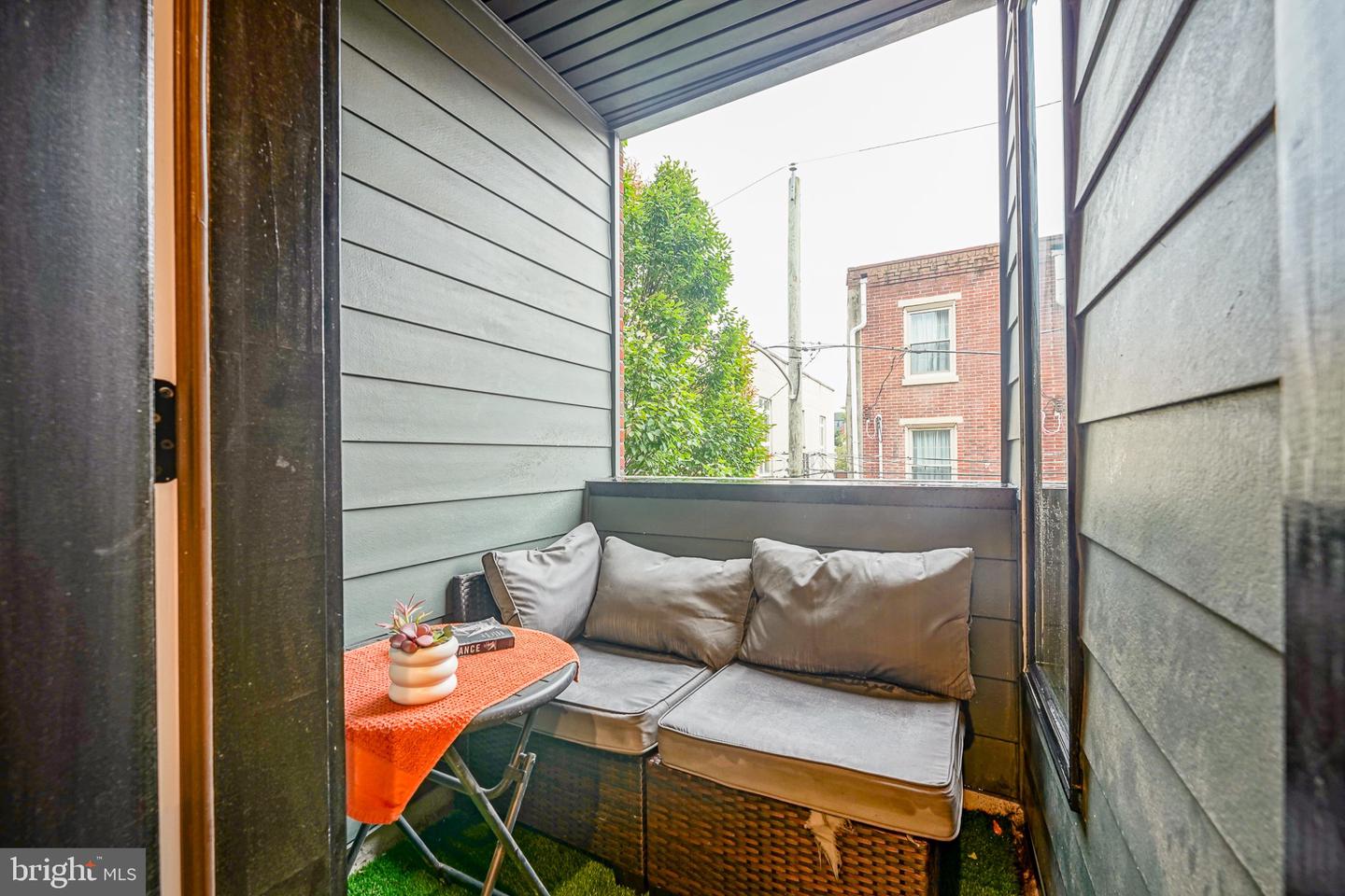 1109 Earl St #a Property Photo 32