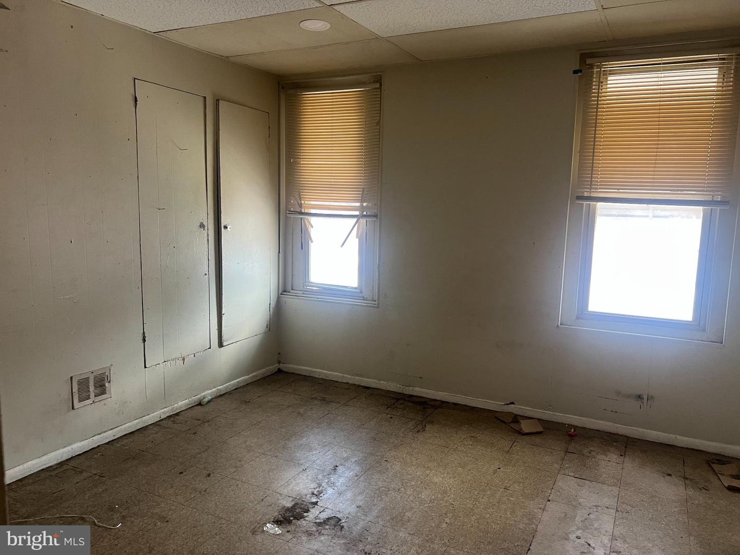 3120 Weymouth St Property Photo 7