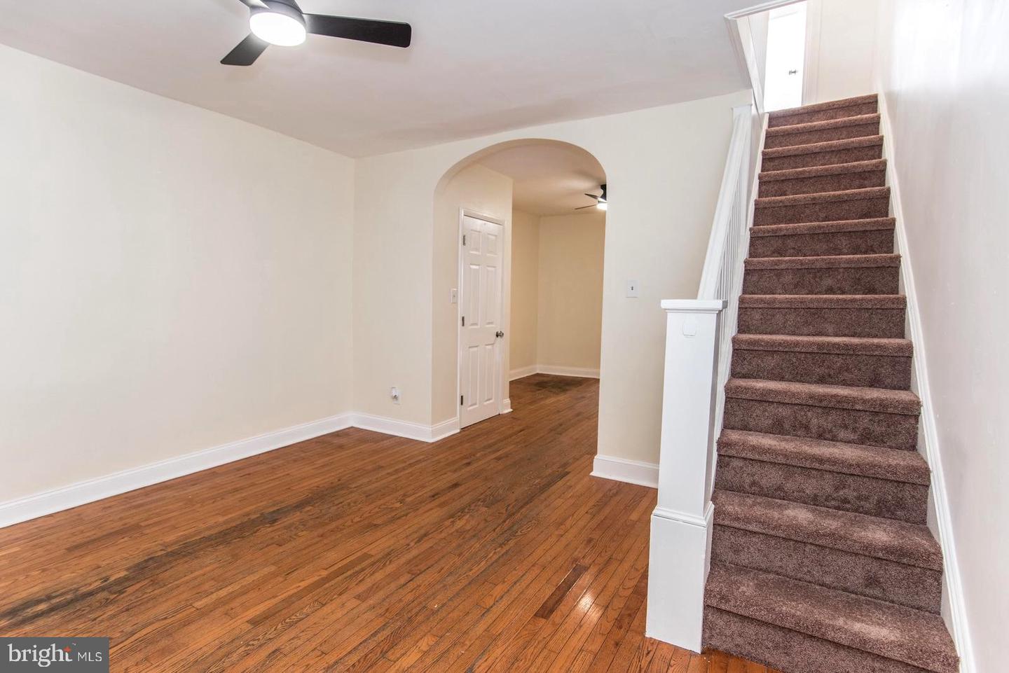 3123 Edgemont St Property Photo 5